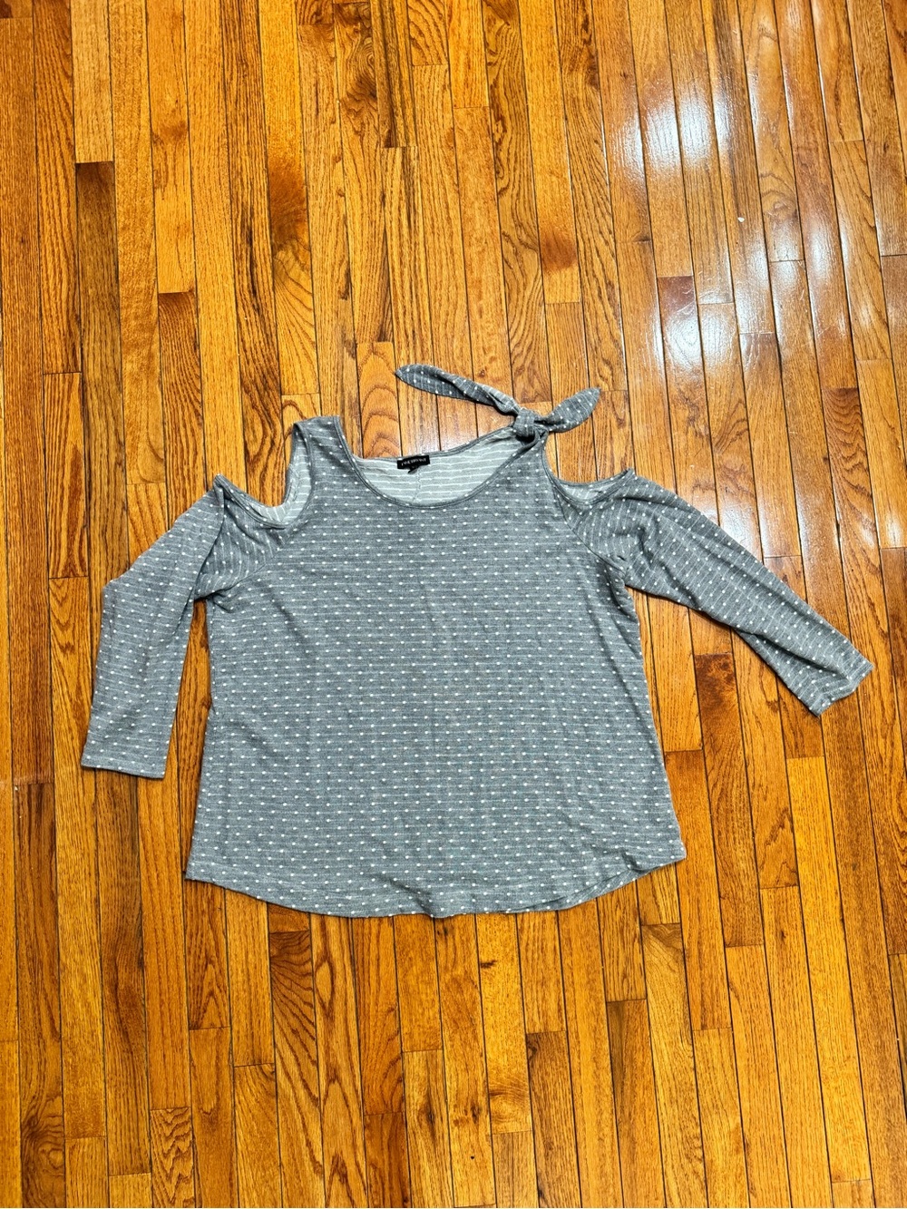 Lane Bryant Gray/White Polka Dot Knit Cold Shoulder Scoop Neck Top 18/20